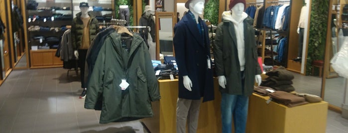 UNITED ARROWS green label relaxing is one of Yuzukiさんのお気に入りスポット.