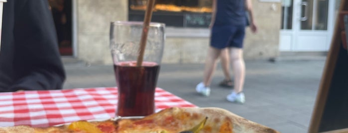 La Pizzetta is one of Tempat yang Disimpan N..