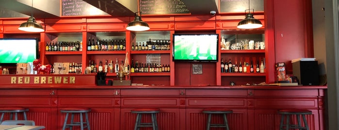Red Brewer Craft Pub is one of สถานที่ที่ Konstantin ถูกใจ.
