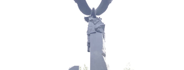 Памятник воинам-интернационалистам is one of TOP PLACES Челябинск и область.
