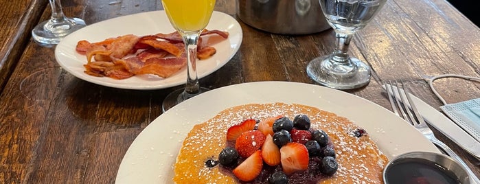 On Point Bistro is one of Philly - Brunch.