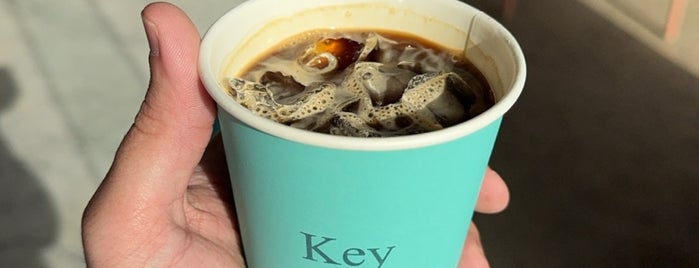Key Cafe Kingdom is one of المقاهي المفضلة..