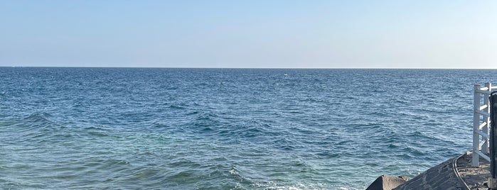 La Playa Beach is one of جدة.