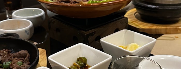 SU:RA Korean Fine-Dining | 수라 한식당 is one of J.