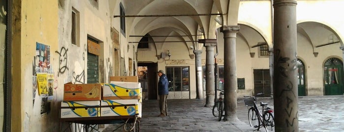 Piazza Delle Vettovaglie is one of Pisa.