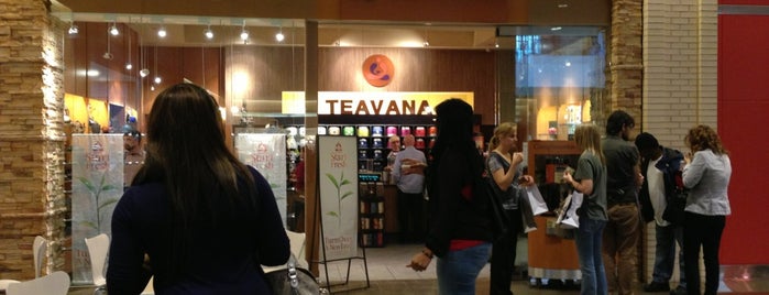 Teavana is one of Ericaさんのお気に入りスポット.