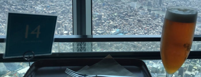 SKYTREE CAFE 340 is one of สถานที่ที่บันทึกไว้ของ Joshua.