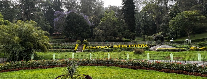 Sim's Park is one of kc and seemal's ooty musts.