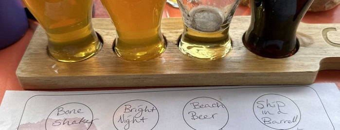 North Jetty Brewery and Tap Room is one of Locais curtidos por Daniel.