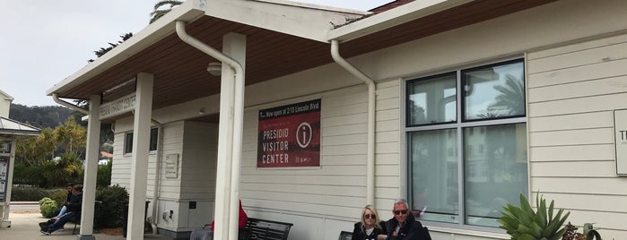 Presidio Transit Center is one of Locais curtidos por Keith.