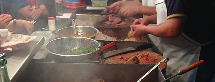 Tacos El Paisa is one of Roscoさんのお気に入りスポット.