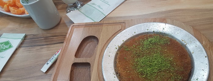 Yeşil Künefe is one of Kayseri lezzet mekanlari.