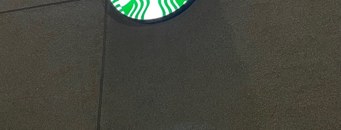 Starbucks is one of Tempat yang Disukai Jawaher 🕊.