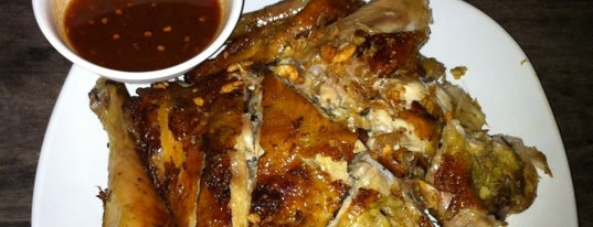 ไก่ย่างโคราช is one of กิน กิน ร้านอาหาร รอบกรุงเทพ.