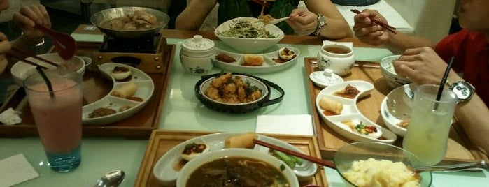 Fong Lye Taiwan Restaurant (蓬莱茶房) is one of 美食推荐 Recommended Food.