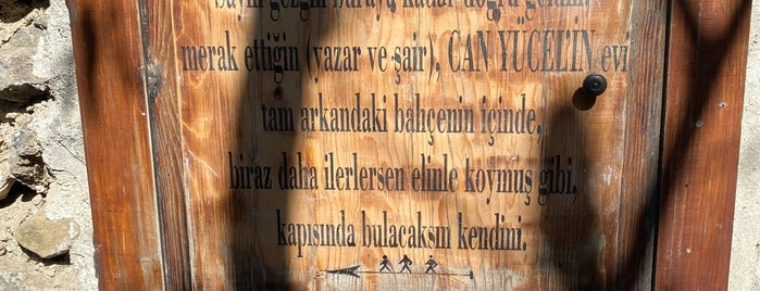Can Yücel Evi is one of Tempat yang Disukai Esra.