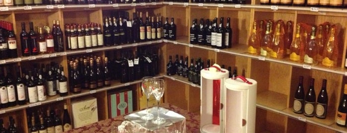 Ambassador Wines & Spirits is one of Shopping/Beauty To-Do's.