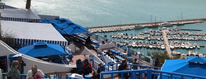 Café Sidi Azizi is one of Тунис.