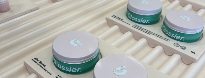 Glossier is one of Los angeles.