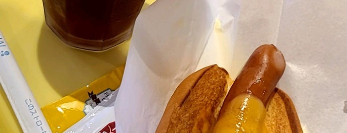 Freshness Burger is one of カフェのレビューと喫煙情報.