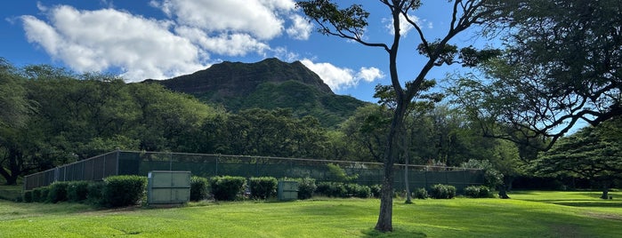 Diamond Head Tennis Courts is one of Favorites - Outdoors.