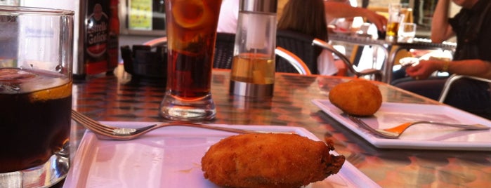 San Lesmes Food & Drink is one of Tempat yang Disukai Fernando.