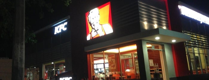 KFC is one of Posti che sono piaciuti a Armando.