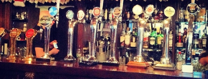 John Donne Pub is one of Bars.