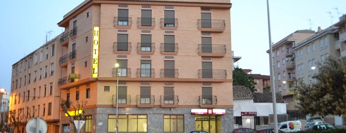 Gran Hotel Toledo Onda is one of RESTAURANTE TOLEDO ONDA.