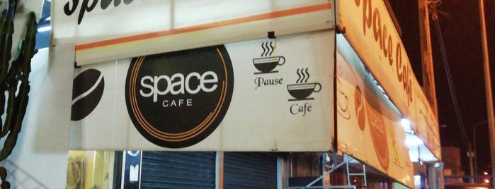 Space Café is one of café en tunisie.
