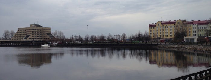 Embankment of the Salakka-Lakhti is one of Vyborg.