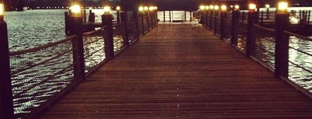 Boat Launch, Polynesian Resort is one of Posti che sono piaciuti a Mike.