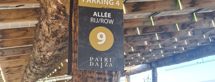 Parking is one of Pairi Daiza.