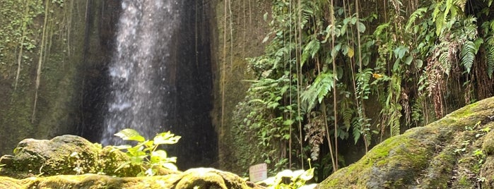 Sumampan Waterfall is one of Bali ubud.