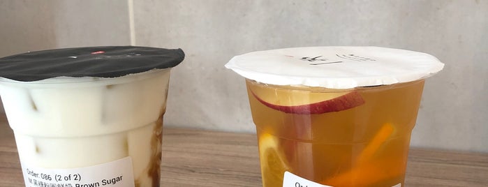 Yifang Taiwan Fruit Tea is one of Craigさんの保存済みスポット.