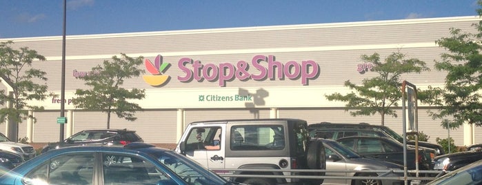 Stop & Shop is one of Orte, die Corretor Fabricio gefallen.