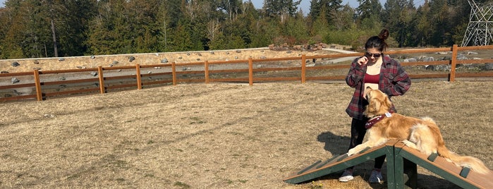 Issaquah Highlands Bark Park is one of Dog Parks in Seattle Area.