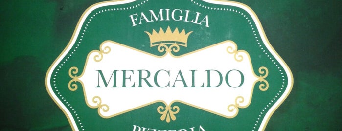 Famiglia Mercaldo Pizzeria is one of Camburiú.