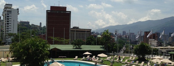 Hotel Tamanaco Intercontinental is one of Los mejores bares Roneros..