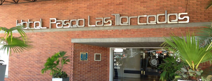 C.C. Paseo Las Mercedes is one of Lugares.