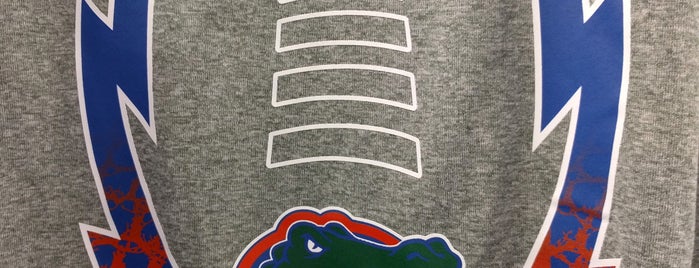 The Official Gator Sportshop is one of SPQRさんのお気に入りスポット.