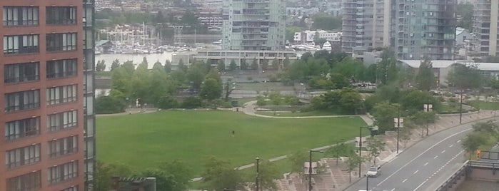 Parkview Gardens is one of Angel'in Kaydettiği Mekanlar.