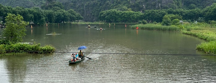 Sông Ngô Đồng is one of Вьетнам.