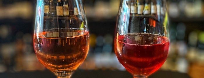 Brut Wine Bar is one of Astoria Best Bets.