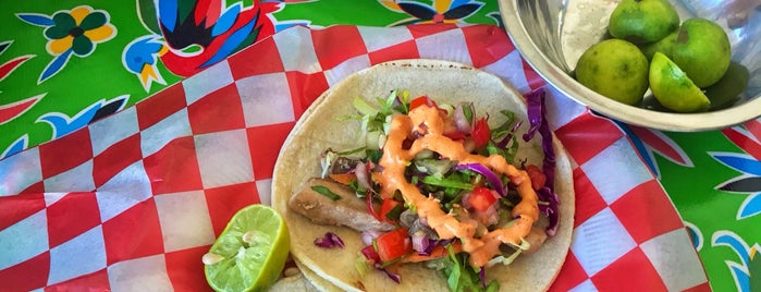 Mariscos El Rinconcito is one of Liliana's Saved Places.