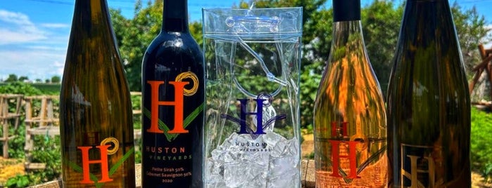 Huston Vineyards is one of Idaho Wineries.