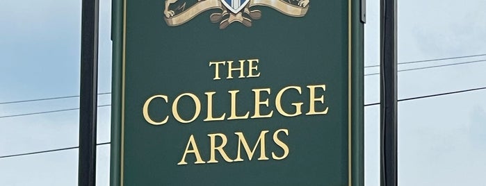 The College Arms is one of Recommended Pubs.