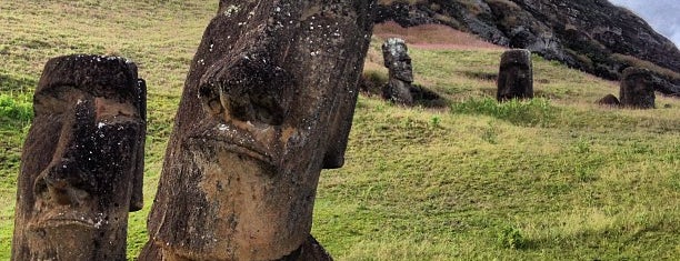 Rano Raraku is one of Rapa Nui arqueológica.