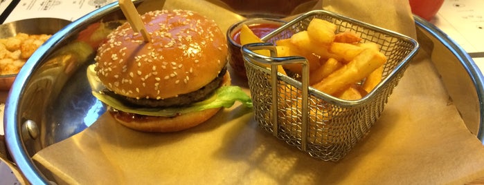 Ketch Up Burgers is one of Бургеры в Питере.