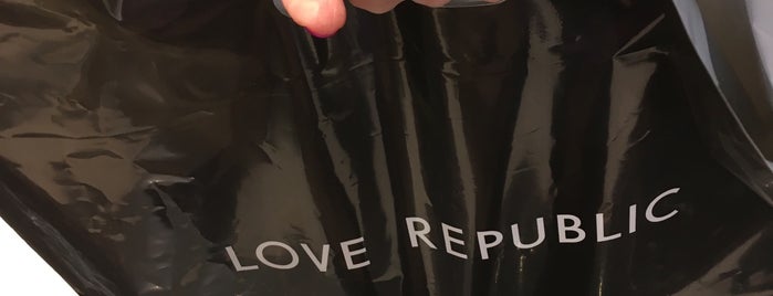 Love Republic is one of Dmitryさんのお気に入りスポット.